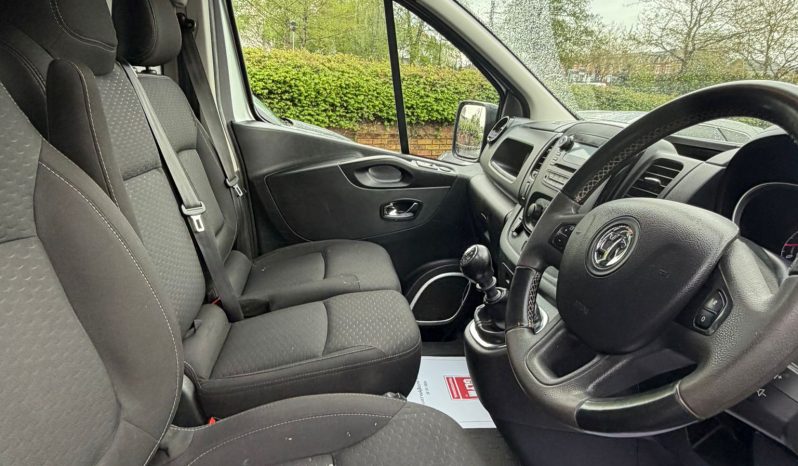 
								2018 (68 reg) Vauxhall Vivaro 2900 Sportive full									