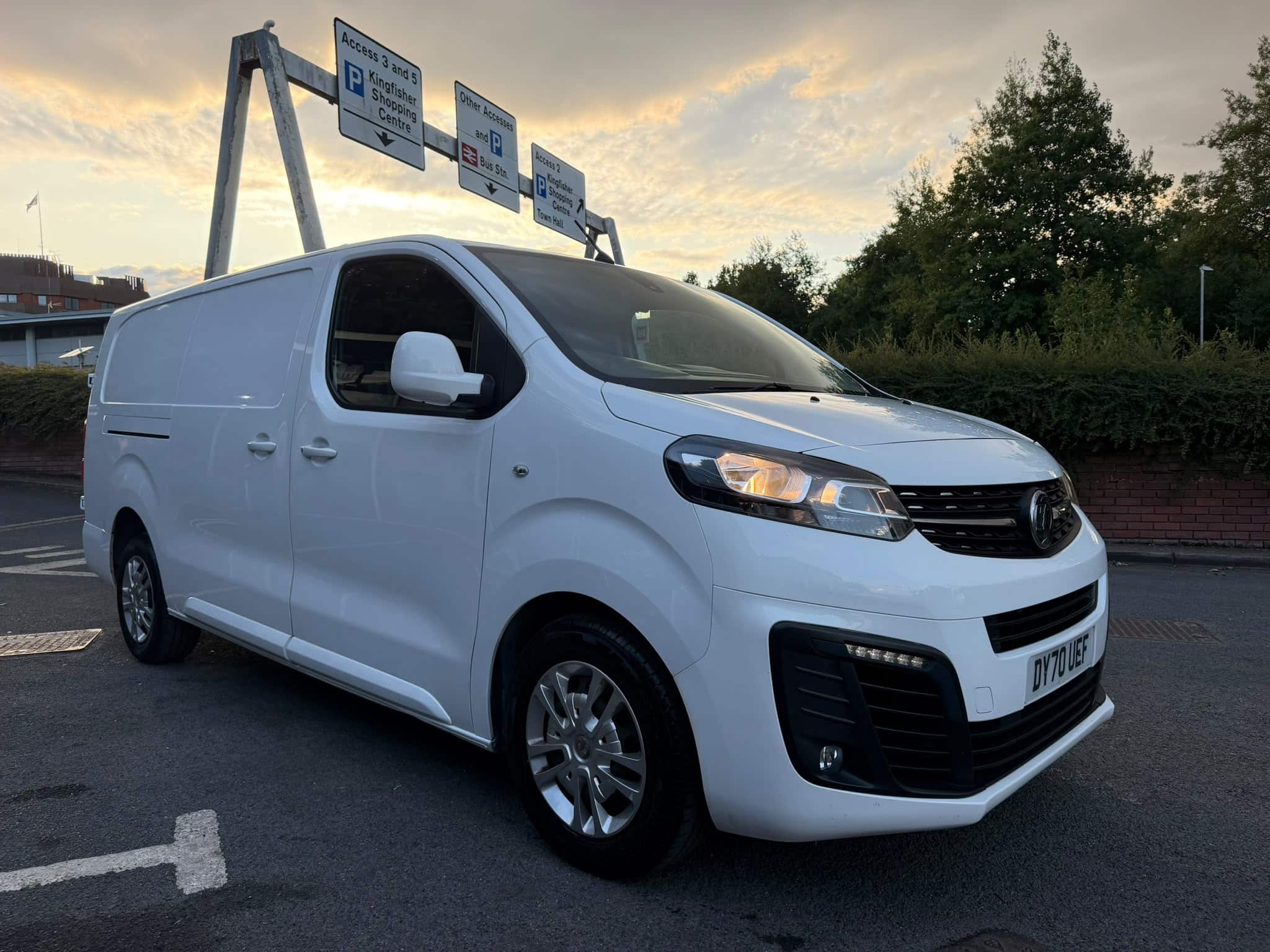 70 PLATE VAUXHALL VIVARO 1.5 TURBO D 2900 SPORTIVE L2 H1 EURO 6