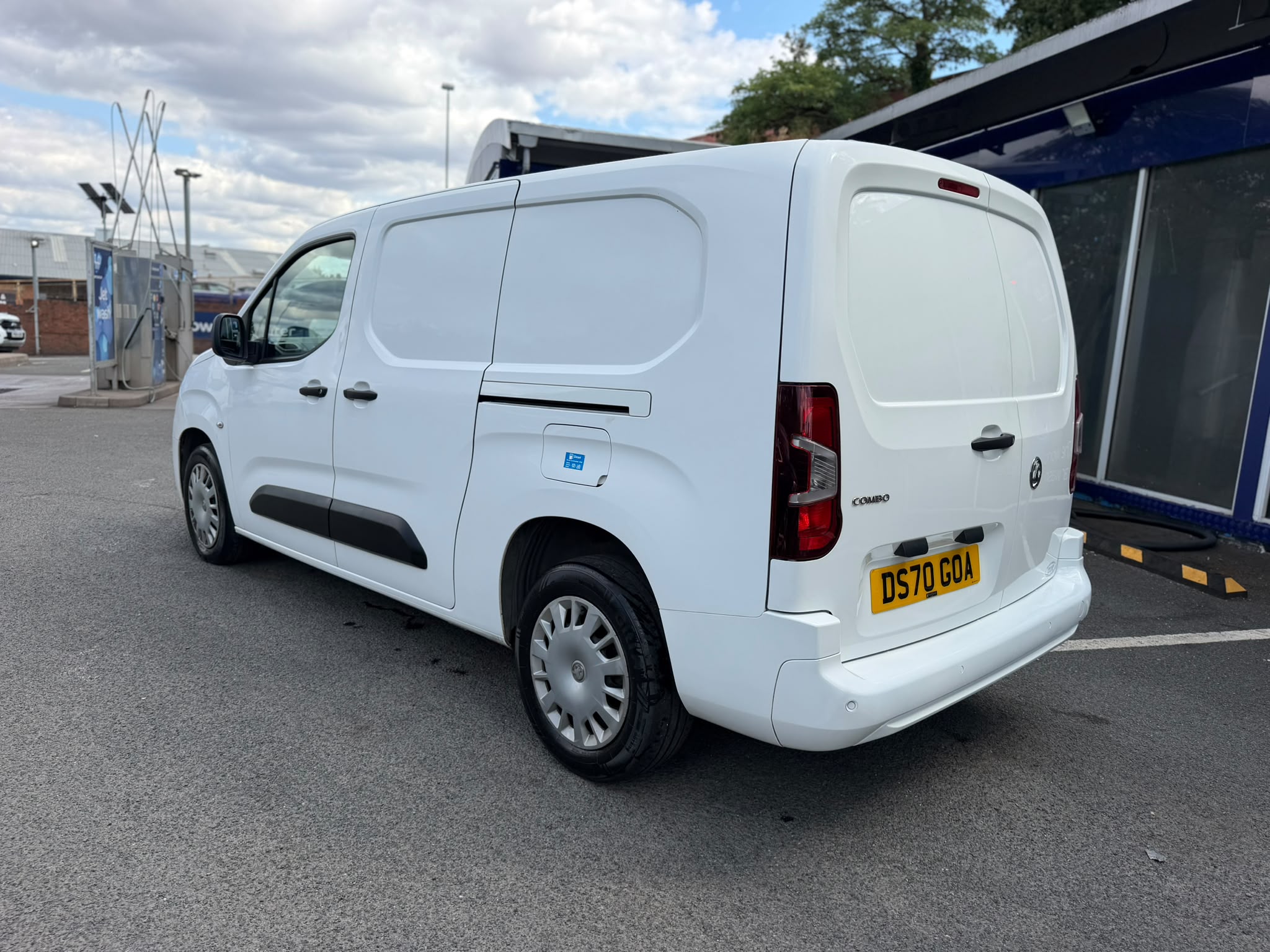 70 PLATE Vauxhall Combo 1.5 Turbo D 2300 Sportive L2 H1 Euro 6 (S/S)
